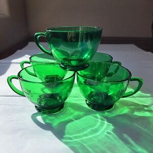 Set of 5 Vintage MCM Anchor Hocking Forest Green Glass Festive Party Cups Decor
